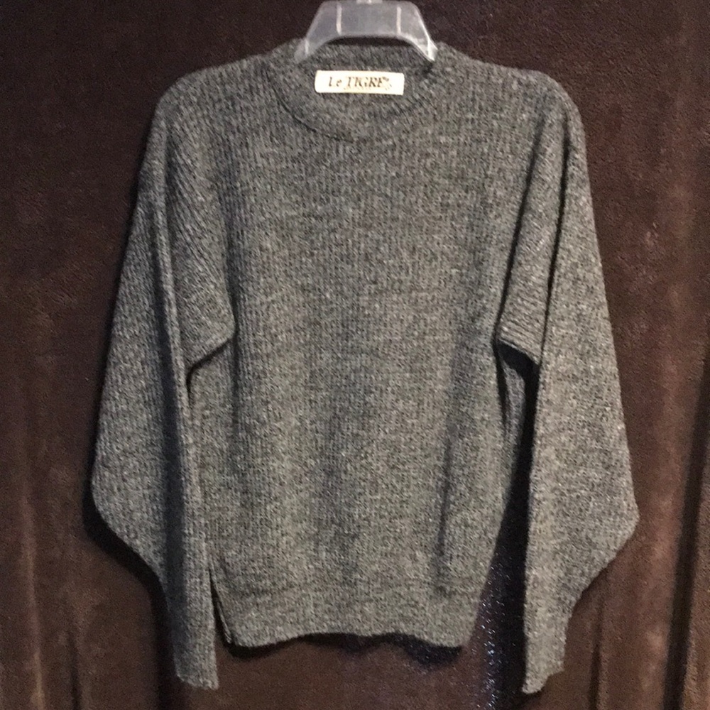 Youth size large Le Tigre acrylic sweater gray